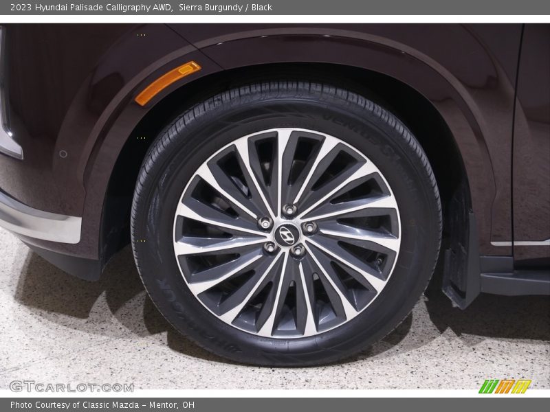  2023 Palisade Calligraphy AWD Wheel