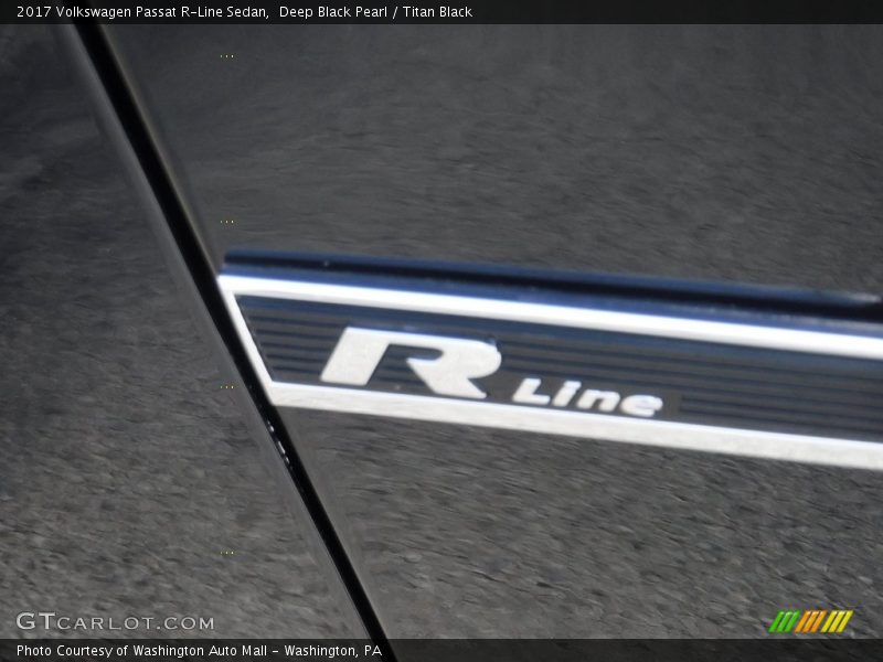 Deep Black Pearl / Titan Black 2017 Volkswagen Passat R-Line Sedan