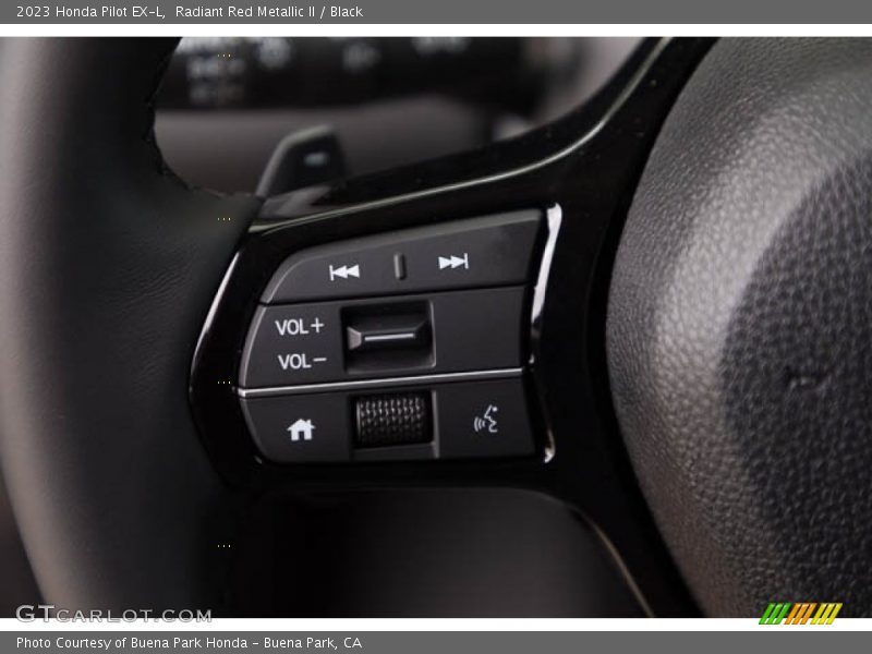 Radiant Red Metallic II / Black 2023 Honda Pilot EX-L