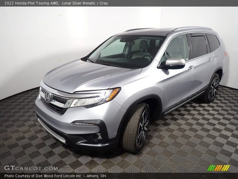 Lunar Silver Metallic / Gray 2022 Honda Pilot Touring AWD