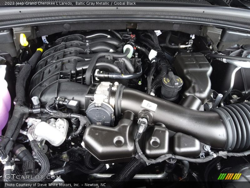 Baltic Gray Metallic / Global Black 2023 Jeep Grand Cherokee L Laredo