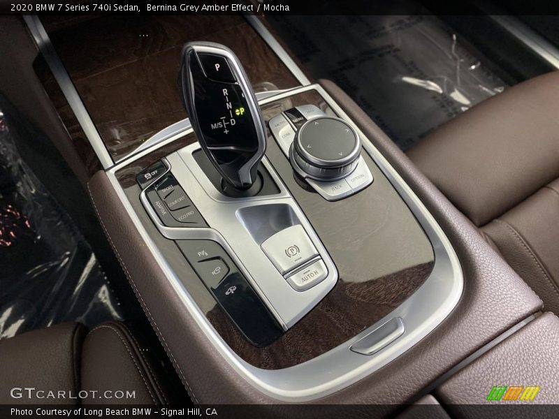  2020 7 Series 740i Sedan 8 Speed Automatic Shifter