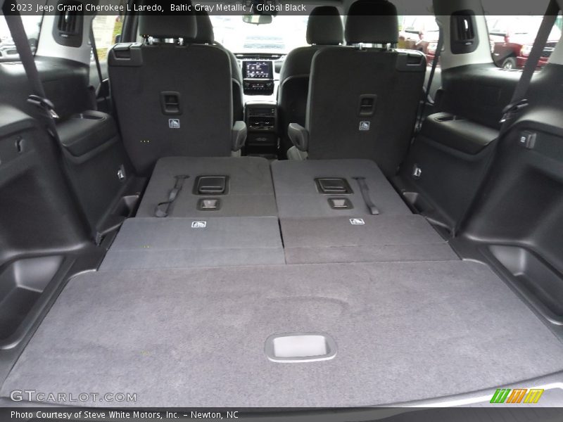 Baltic Gray Metallic / Global Black 2023 Jeep Grand Cherokee L Laredo
