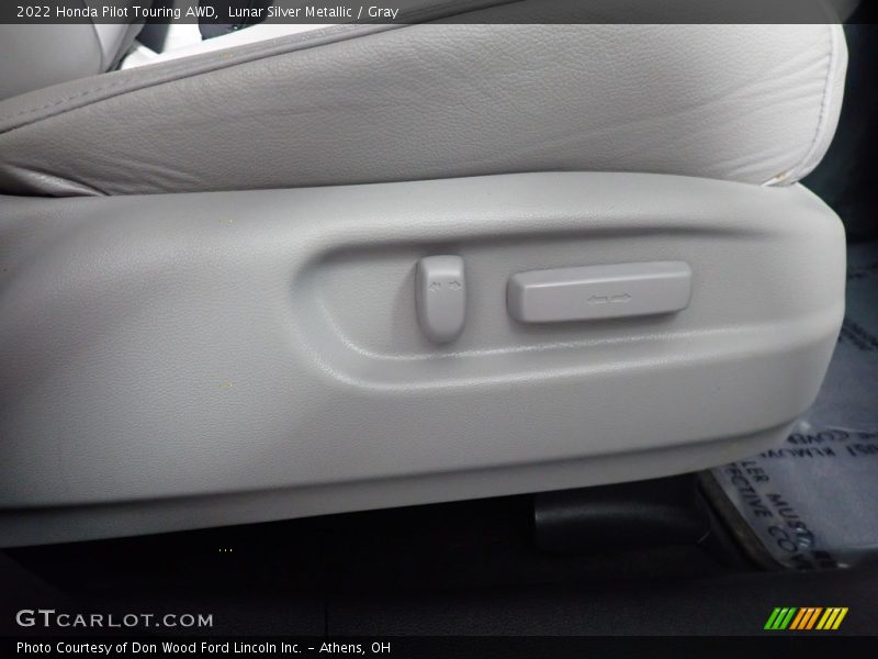 Lunar Silver Metallic / Gray 2022 Honda Pilot Touring AWD