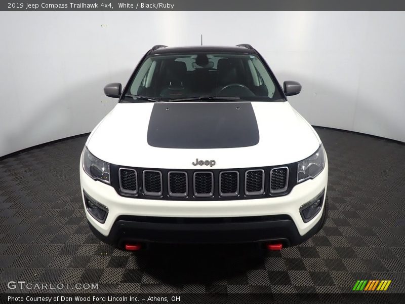 White / Black/Ruby 2019 Jeep Compass Trailhawk 4x4