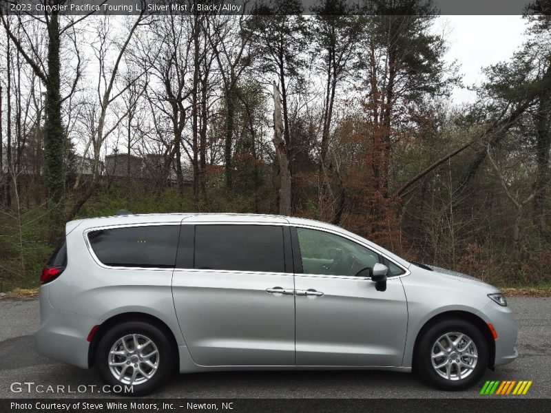  2023 Pacifica Touring L Silver Mist