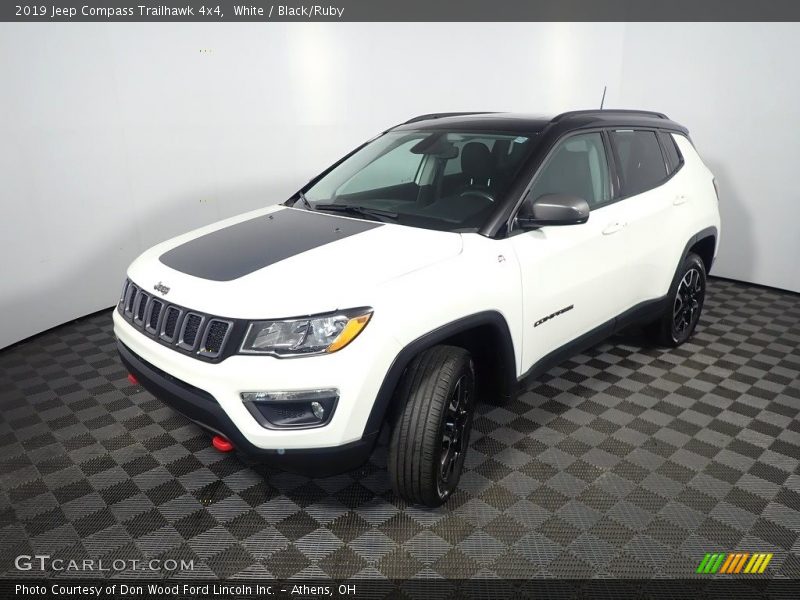 White / Black/Ruby 2019 Jeep Compass Trailhawk 4x4