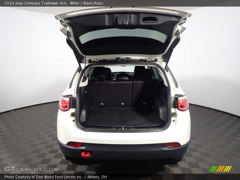 White / Black/Ruby 2019 Jeep Compass Trailhawk 4x4