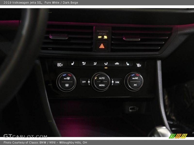Pure White / Dark Beige 2019 Volkswagen Jetta SEL