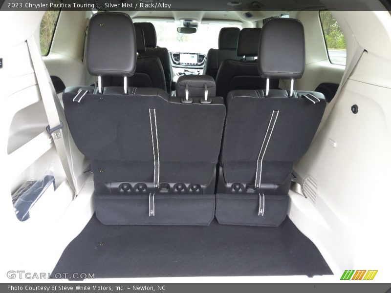  2023 Pacifica Touring L Trunk