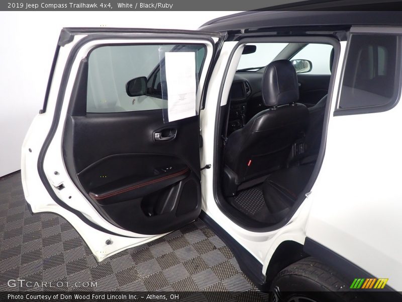 White / Black/Ruby 2019 Jeep Compass Trailhawk 4x4