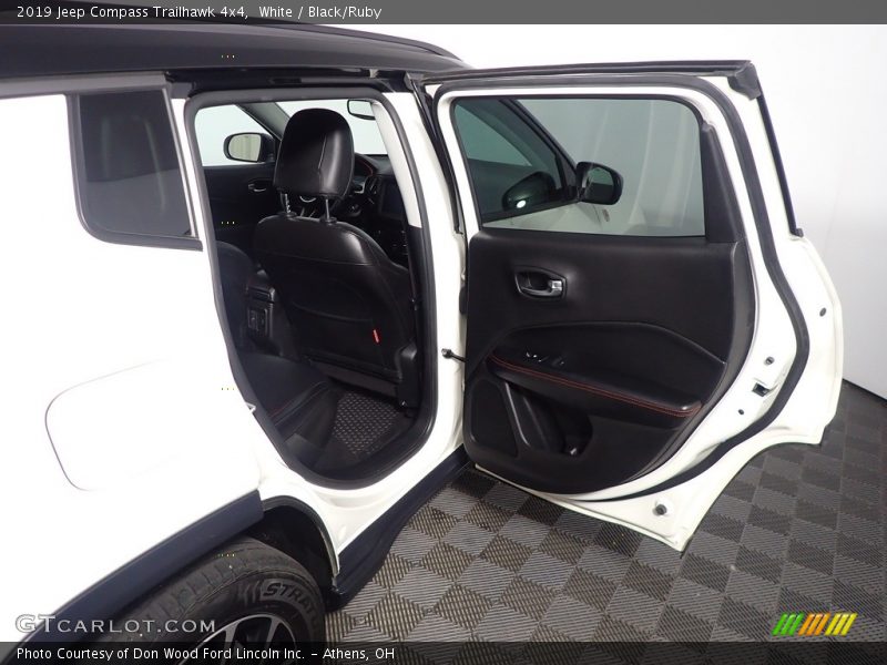 White / Black/Ruby 2019 Jeep Compass Trailhawk 4x4