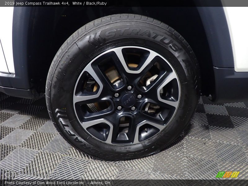 White / Black/Ruby 2019 Jeep Compass Trailhawk 4x4