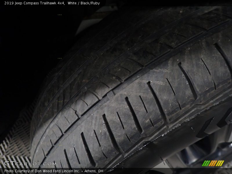 White / Black/Ruby 2019 Jeep Compass Trailhawk 4x4