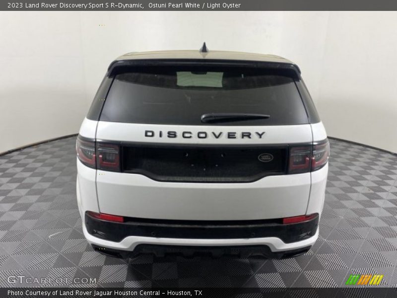 Ostuni Pearl White / Light Oyster 2023 Land Rover Discovery Sport S R-Dynamic