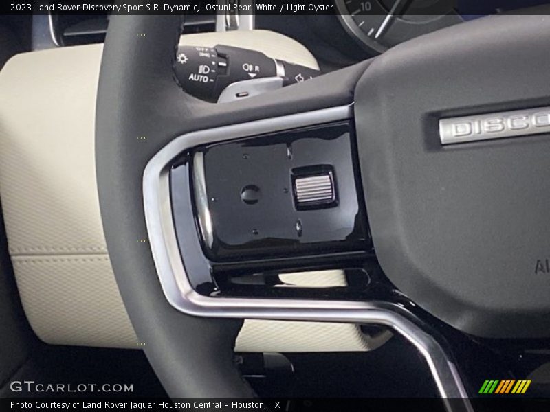 Ostuni Pearl White / Light Oyster 2023 Land Rover Discovery Sport S R-Dynamic
