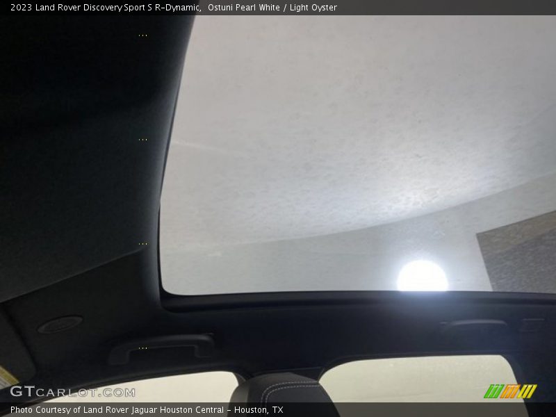 Ostuni Pearl White / Light Oyster 2023 Land Rover Discovery Sport S R-Dynamic