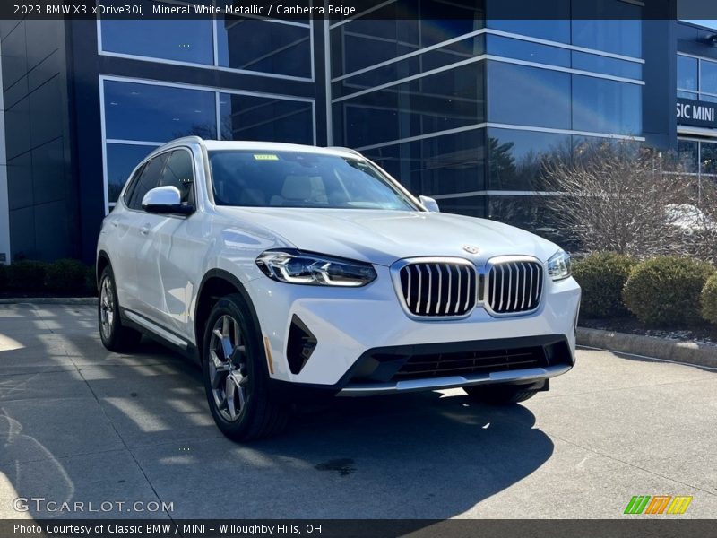 Mineral White Metallic / Canberra Beige 2023 BMW X3 xDrive30i