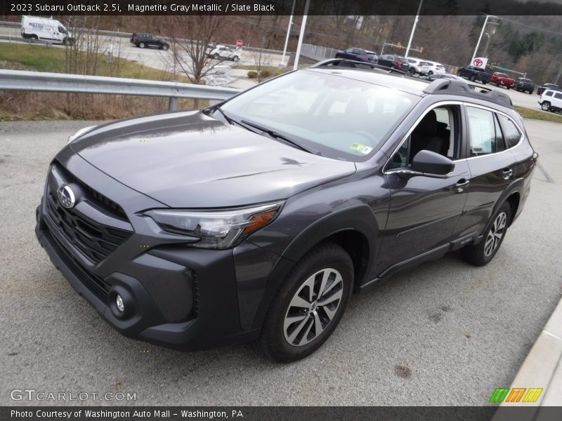 Magnetite Gray Metallic / Slate Black 2023 Subaru Outback 2.5i