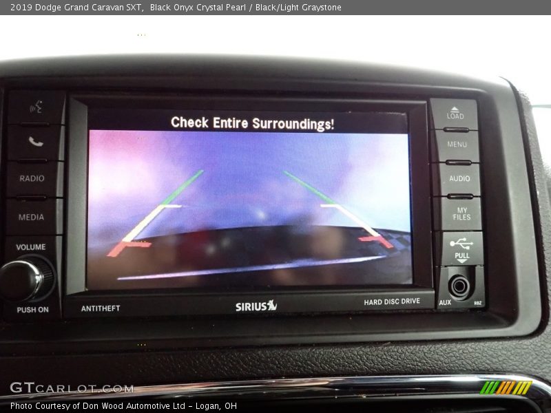 Black Onyx Crystal Pearl / Black/Light Graystone 2019 Dodge Grand Caravan SXT