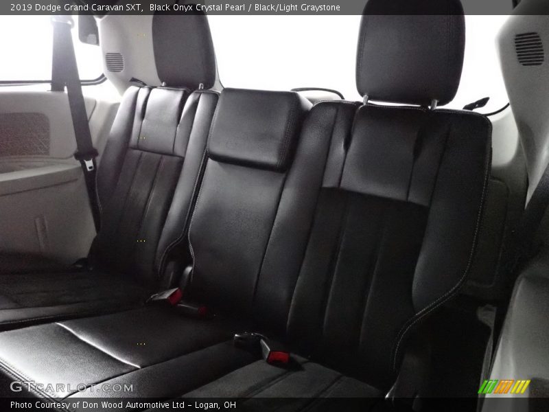 Black Onyx Crystal Pearl / Black/Light Graystone 2019 Dodge Grand Caravan SXT