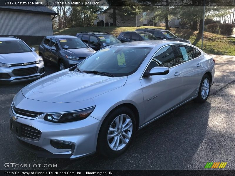 Silver Ice Metallic / Jet Black 2017 Chevrolet Malibu LT