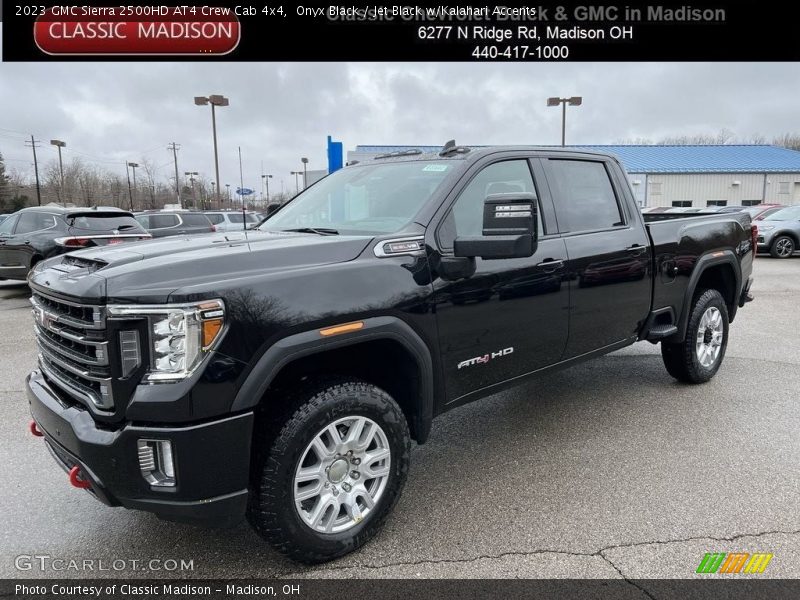 Onyx Black / Jet Black w/Kalahari Accents 2023 GMC Sierra 2500HD AT4 Crew Cab 4x4