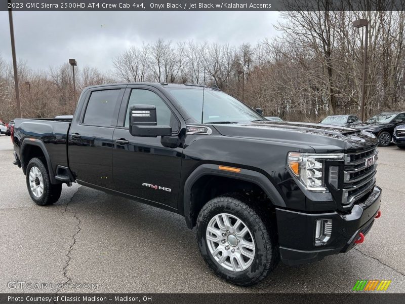 Onyx Black / Jet Black w/Kalahari Accents 2023 GMC Sierra 2500HD AT4 Crew Cab 4x4