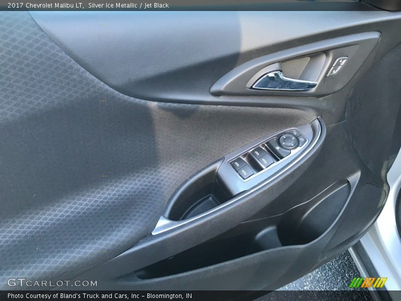 Silver Ice Metallic / Jet Black 2017 Chevrolet Malibu LT