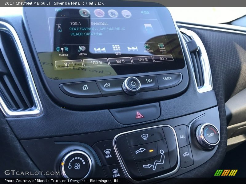 Silver Ice Metallic / Jet Black 2017 Chevrolet Malibu LT