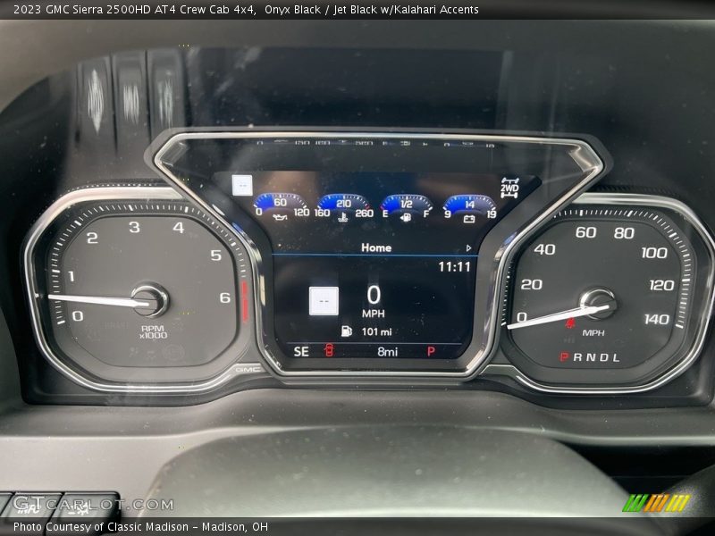 Onyx Black / Jet Black w/Kalahari Accents 2023 GMC Sierra 2500HD AT4 Crew Cab 4x4