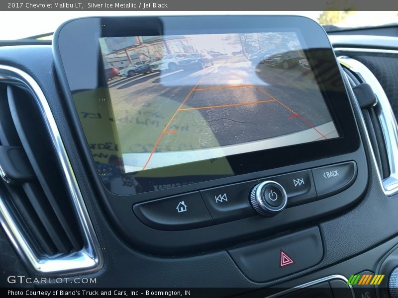 Silver Ice Metallic / Jet Black 2017 Chevrolet Malibu LT
