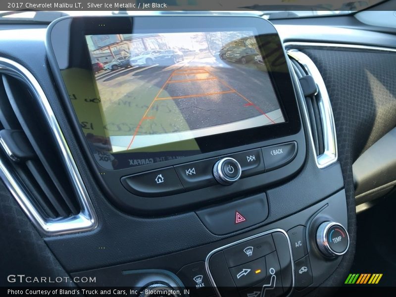 Silver Ice Metallic / Jet Black 2017 Chevrolet Malibu LT