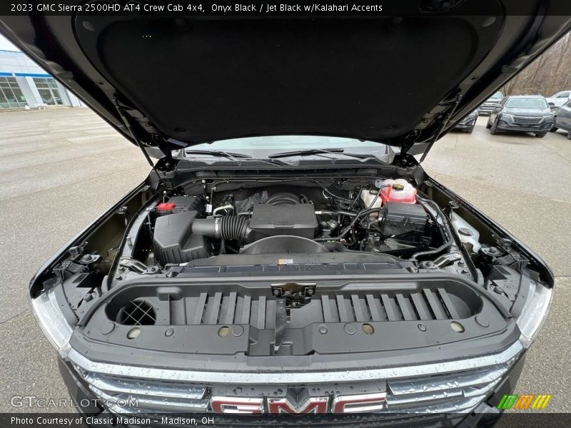 Onyx Black / Jet Black w/Kalahari Accents 2023 GMC Sierra 2500HD AT4 Crew Cab 4x4