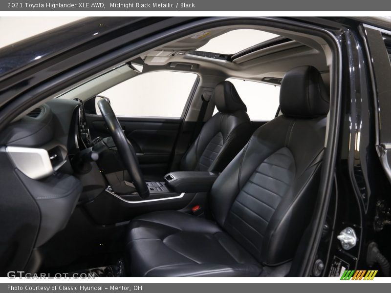 Midnight Black Metallic / Black 2021 Toyota Highlander XLE AWD