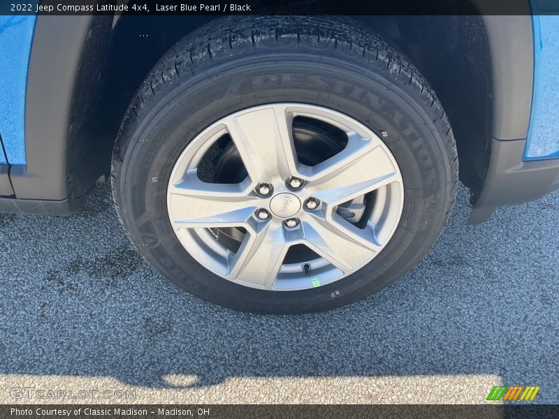 Laser Blue Pearl / Black 2022 Jeep Compass Latitude 4x4
