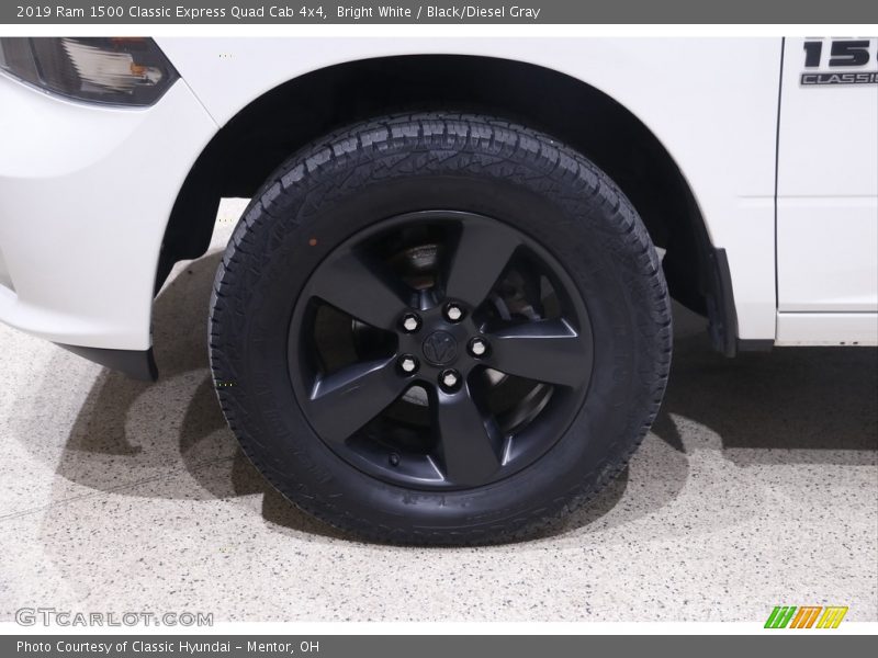 Bright White / Black/Diesel Gray 2019 Ram 1500 Classic Express Quad Cab 4x4