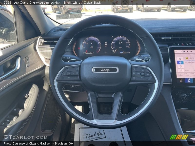 Bright White / Global Black 2023 Jeep Grand Cherokee Limited 4x4
