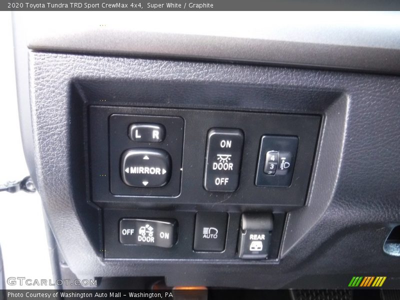 Super White / Graphite 2020 Toyota Tundra TRD Sport CrewMax 4x4
