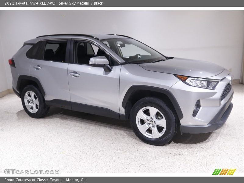 Silver Sky Metallic / Black 2021 Toyota RAV4 XLE AWD