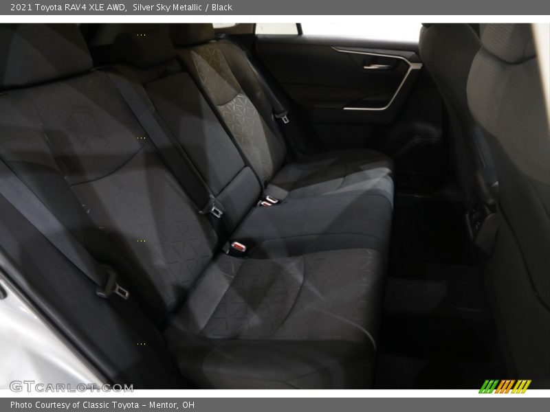 Silver Sky Metallic / Black 2021 Toyota RAV4 XLE AWD