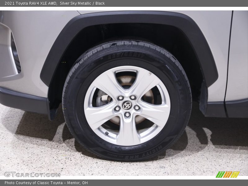 Silver Sky Metallic / Black 2021 Toyota RAV4 XLE AWD