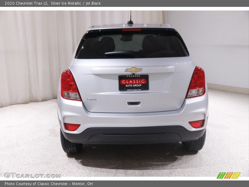 Silver Ice Metallic / Jet Black 2020 Chevrolet Trax LS