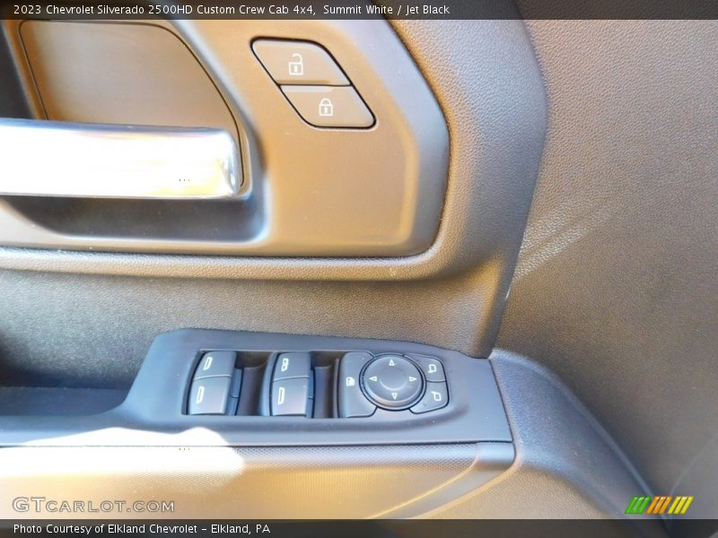 Summit White / Jet Black 2023 Chevrolet Silverado 2500HD Custom Crew Cab 4x4