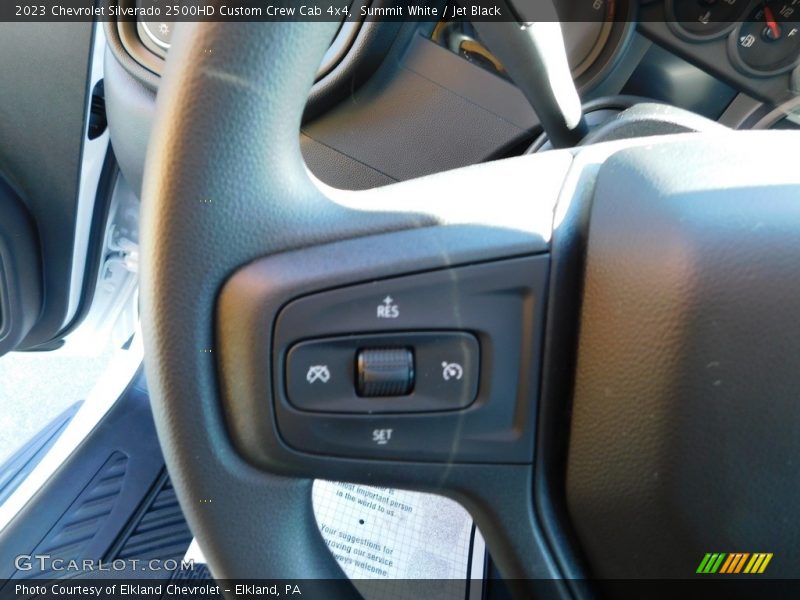 Summit White / Jet Black 2023 Chevrolet Silverado 2500HD Custom Crew Cab 4x4