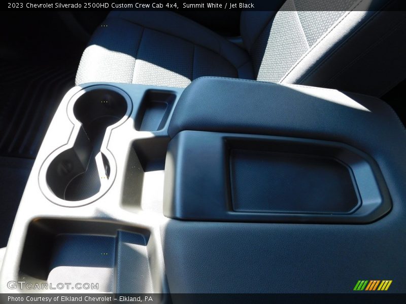 Summit White / Jet Black 2023 Chevrolet Silverado 2500HD Custom Crew Cab 4x4