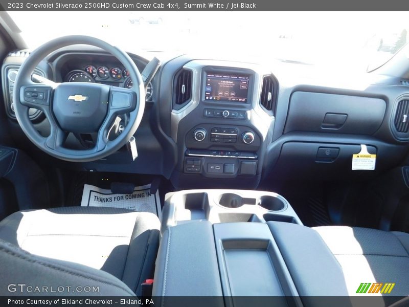 Summit White / Jet Black 2023 Chevrolet Silverado 2500HD Custom Crew Cab 4x4