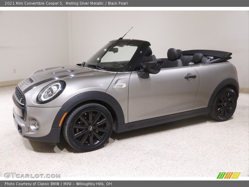 Front 3/4 View of 2021 Convertible Cooper S
