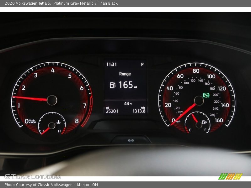 Platinum Gray Metallic / Titan Black 2020 Volkswagen Jetta S