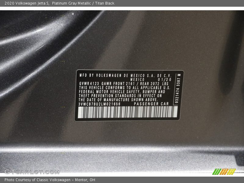 Platinum Gray Metallic / Titan Black 2020 Volkswagen Jetta S